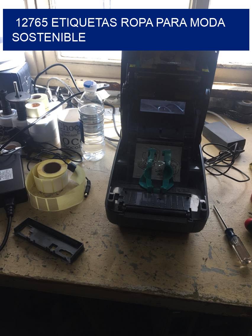 12765 Etiquetas ropa para moda sostenible